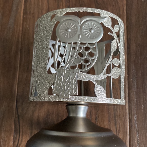 Bath and Body works sweater weather 3-wick candle with owl candle holder - Picture 3 of 8